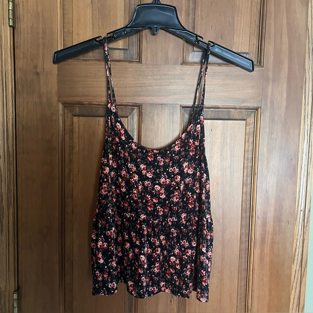 American Eagle Floral Black and Pink Women's Top-XL